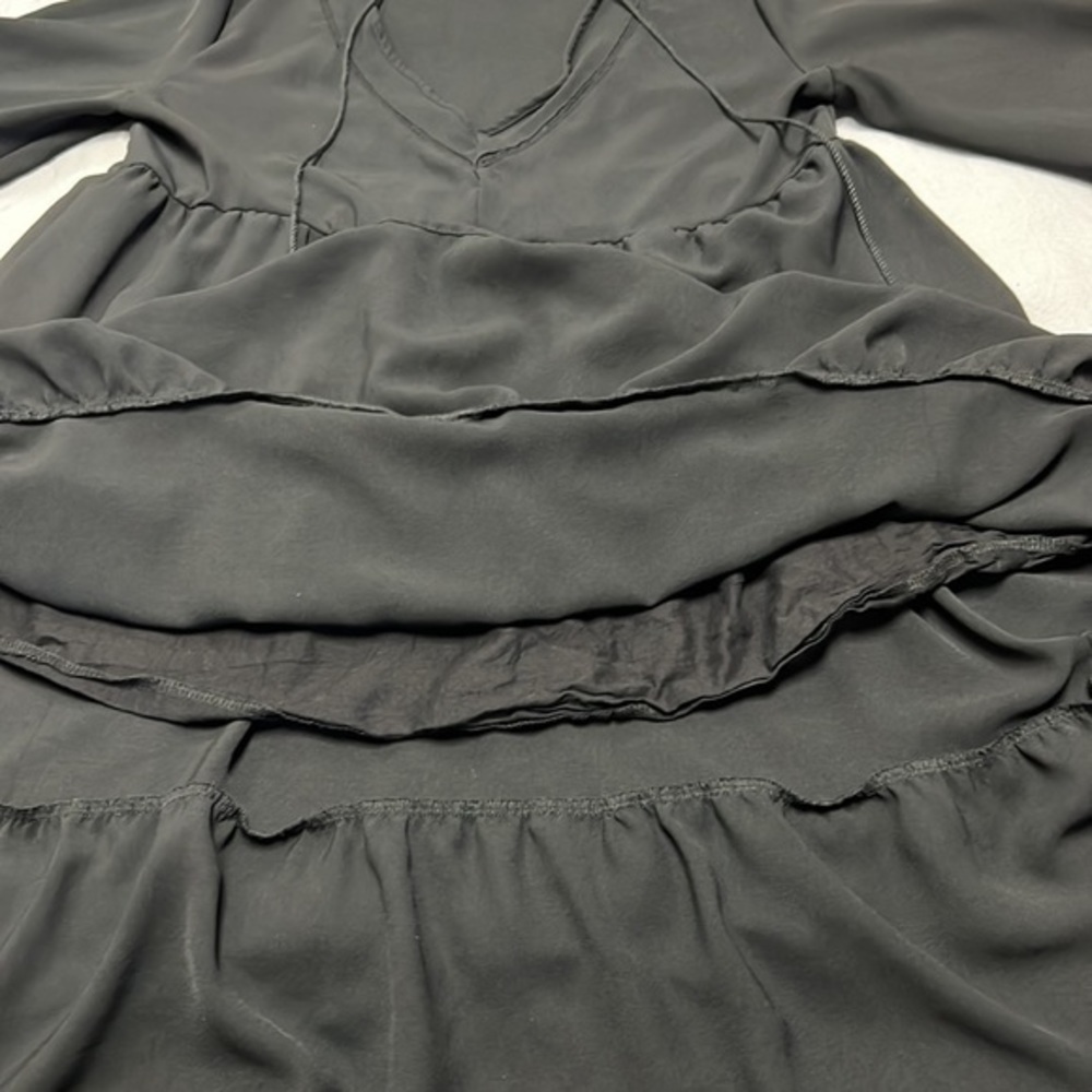 Woman’s dresses - Picture 8 of 12
